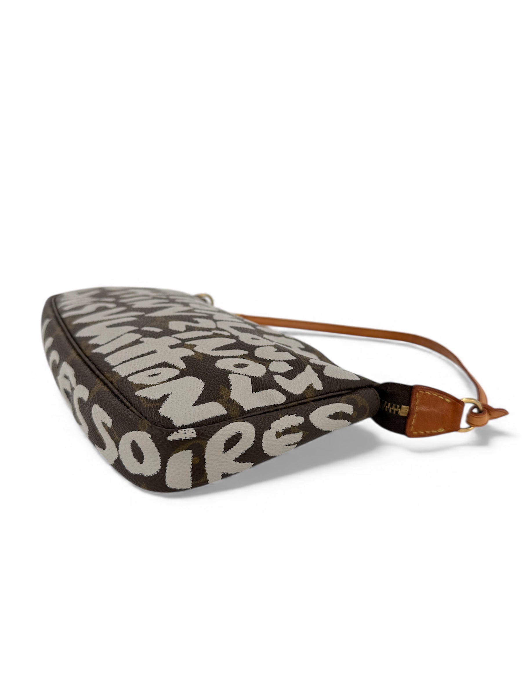 Louis Vuiiton Pochette Accessoires Graffiti
