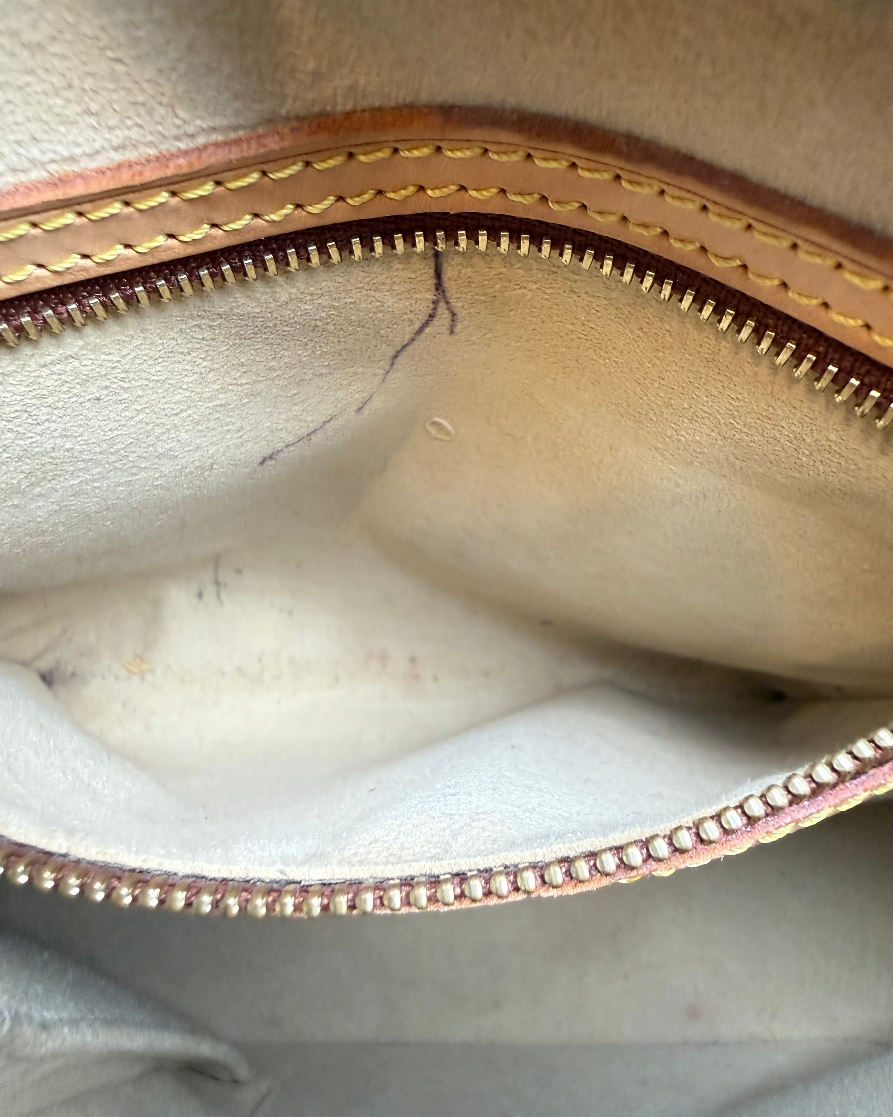 Louis Vuitton Looping MM