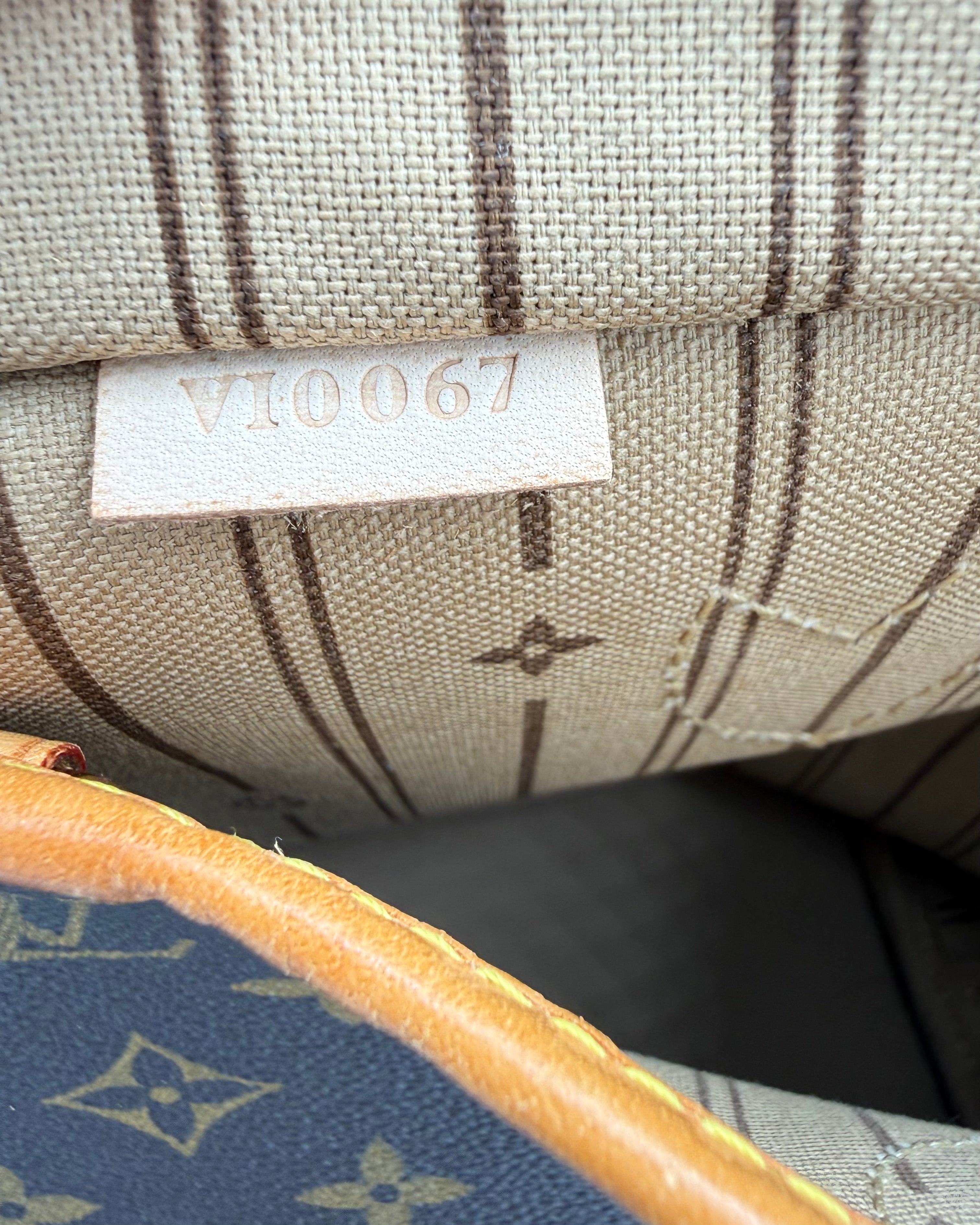 Louis Vuitton Neverfull PM