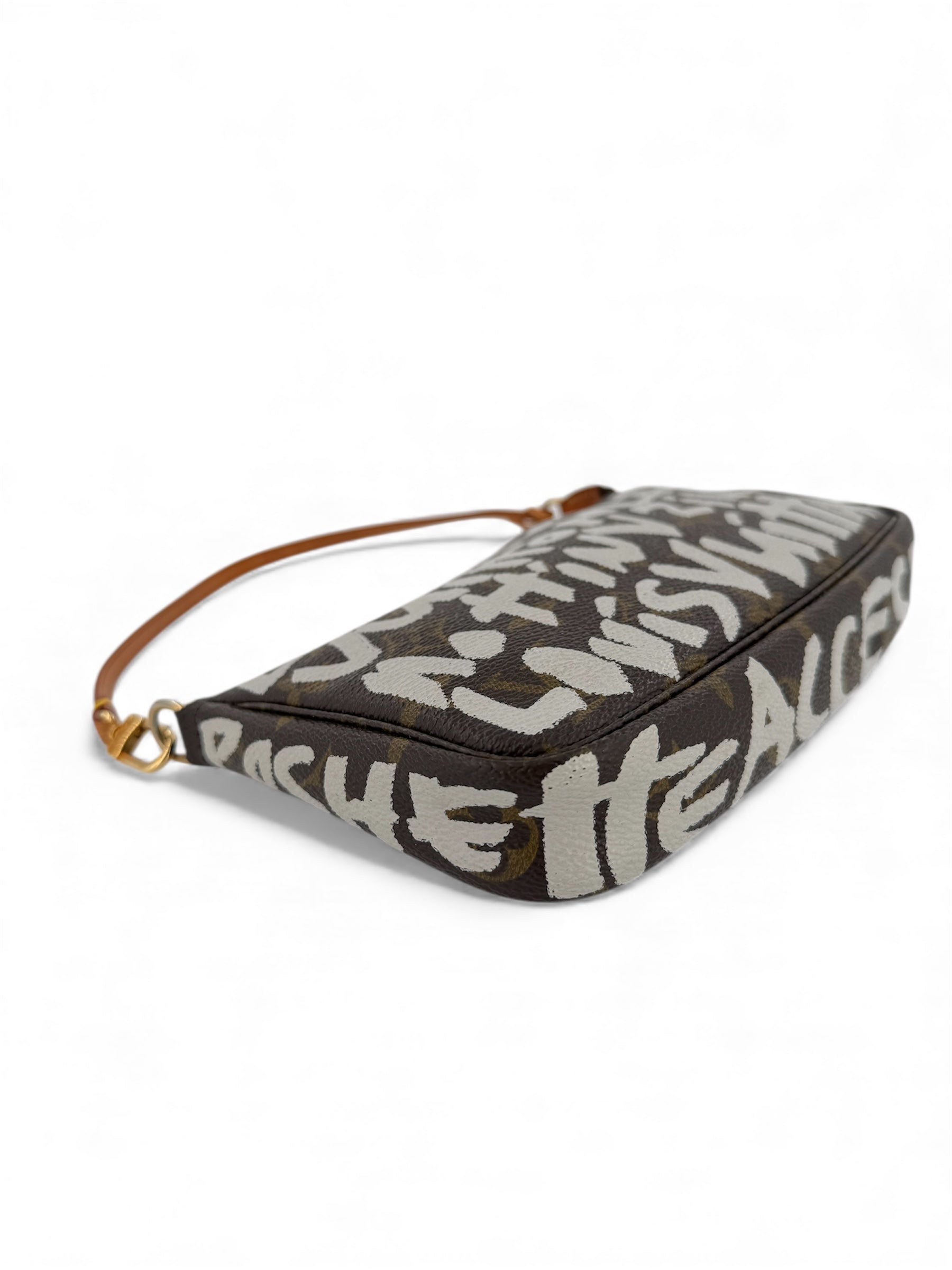 Louis Vuiiton Pochette Accessoires Graffiti