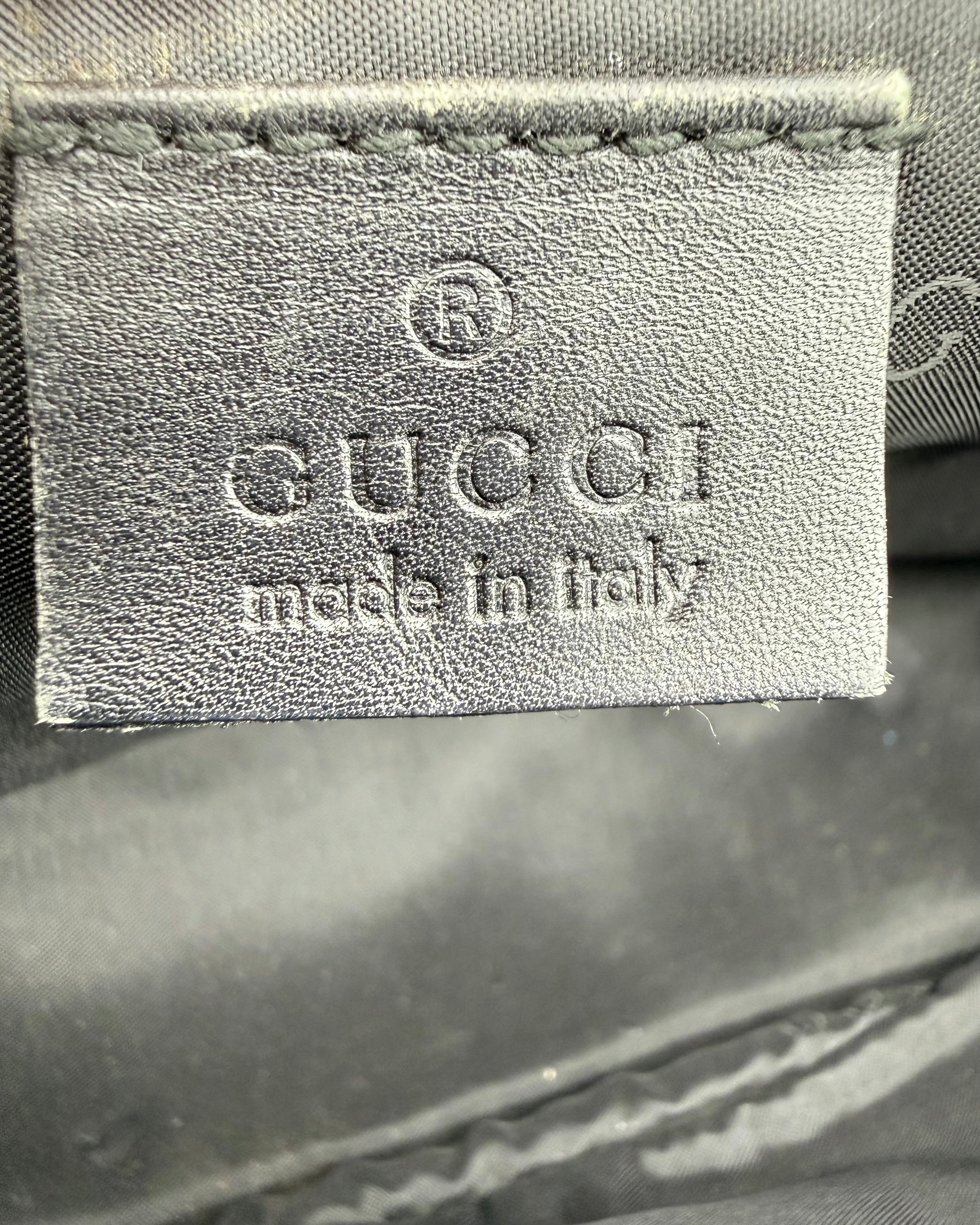 Gucci Boat Pochette