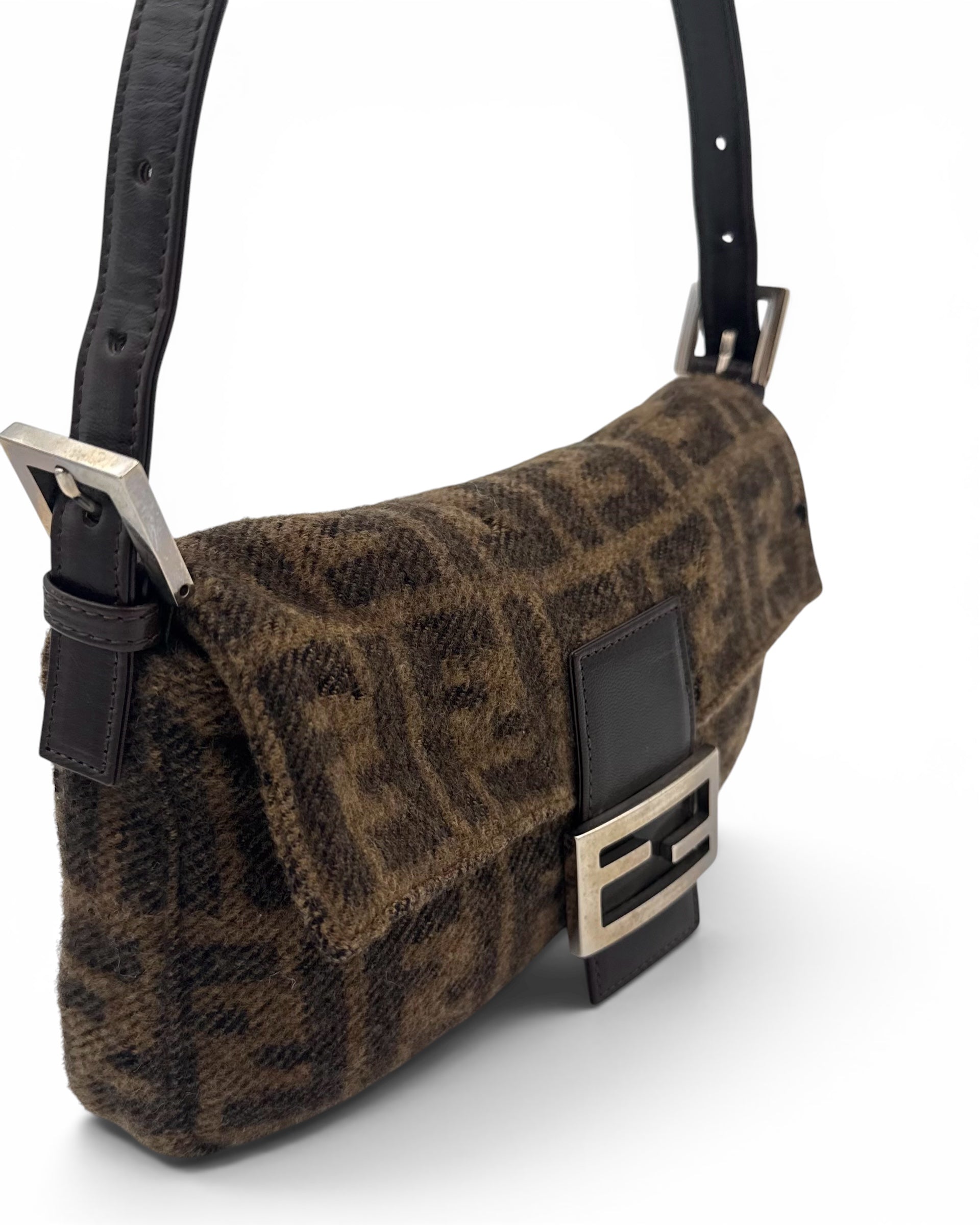 Fendi Baguette Cashmere